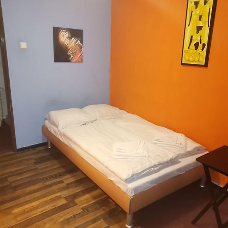 Hotel Praha Club Bed & Breakfast Екстериор снимка