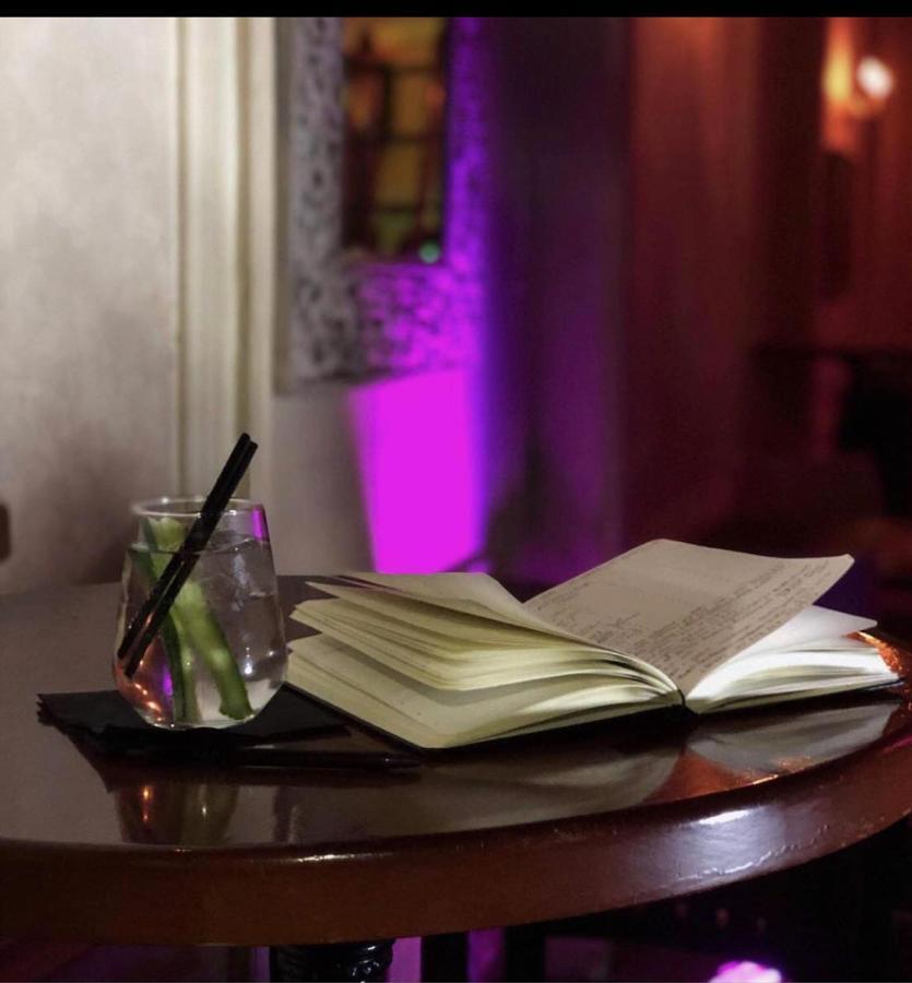Hotel Praha Club Bed & Breakfast Екстериор снимка