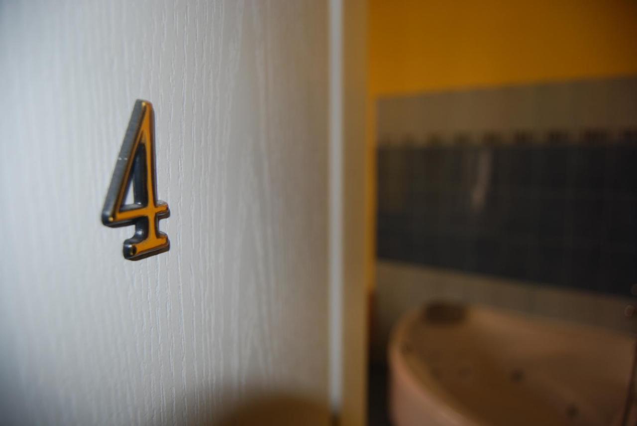 Hotel Praha Club Bed & Breakfast Екстериор снимка