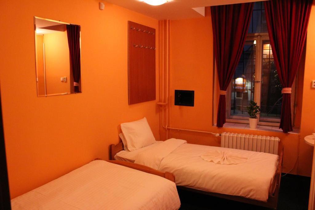 Hotel Praha Club Bed & Breakfast Екстериор снимка