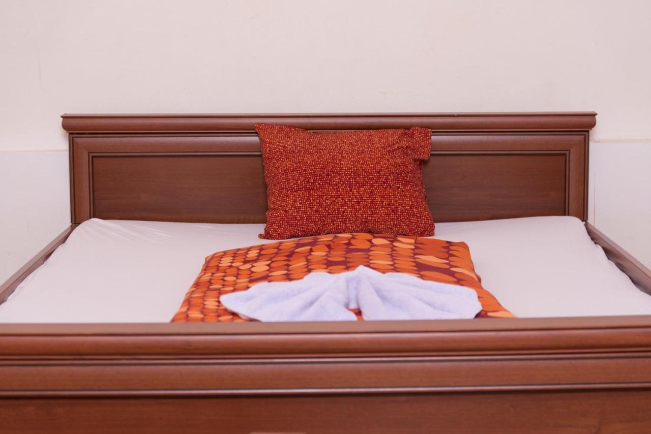 Hotel Praha Club Bed & Breakfast Екстериор снимка