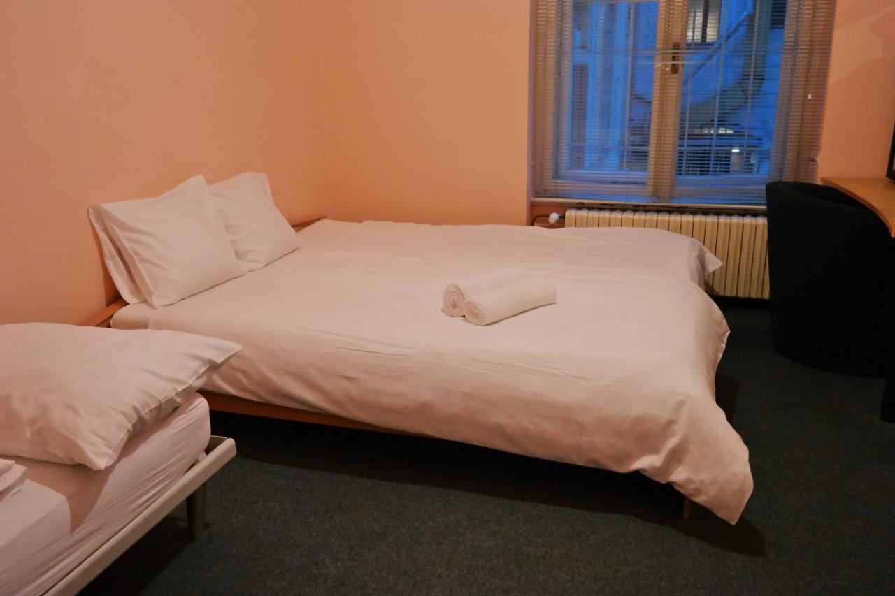 Hotel Praha Club Bed & Breakfast Екстериор снимка